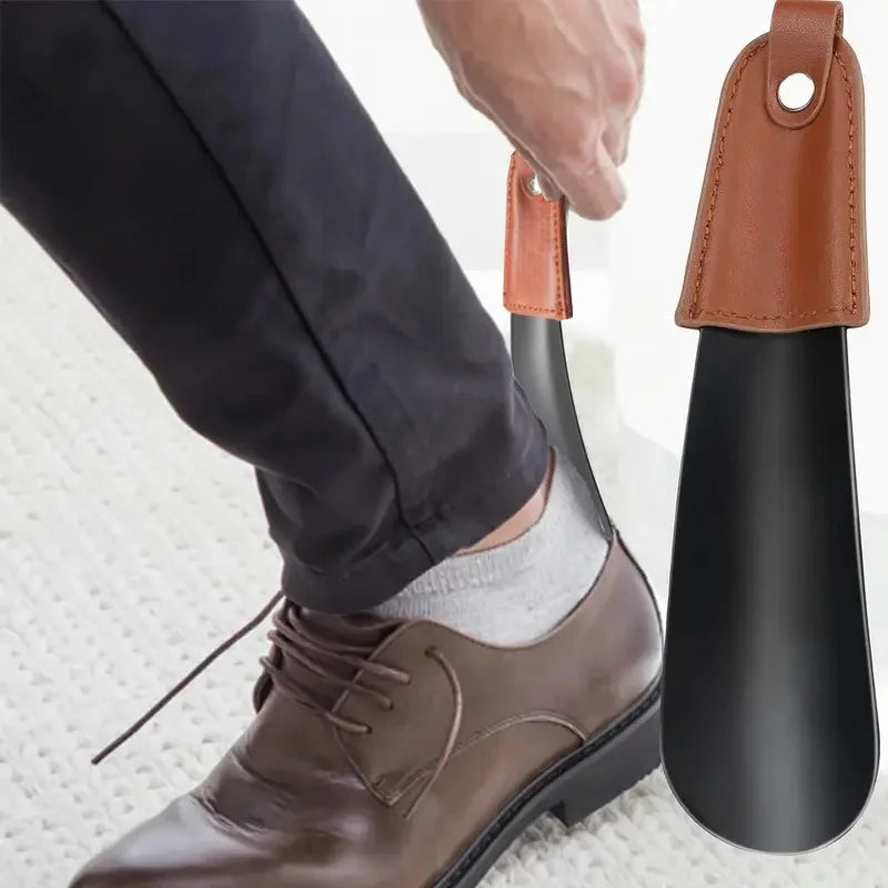 1pc stainless steel shoehorn with leather handle, travel shoehorn is easy to carry and easy to wear shoes.